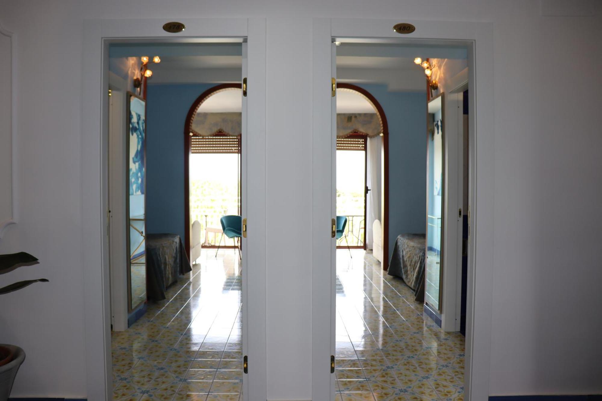 Hotel Paradiso Кастелламмаре-ди-Стабия Экстерьер фото